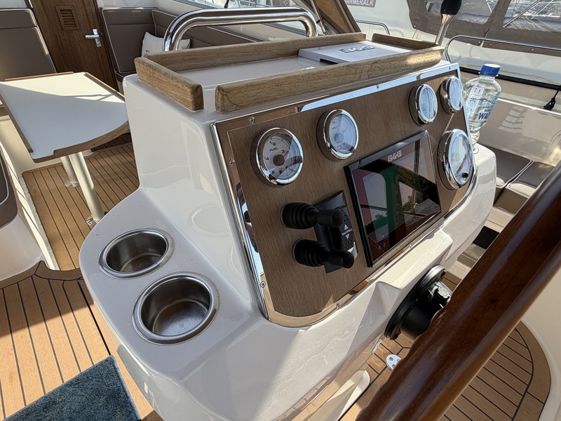 foto: 12 Intender 950 Cabrio