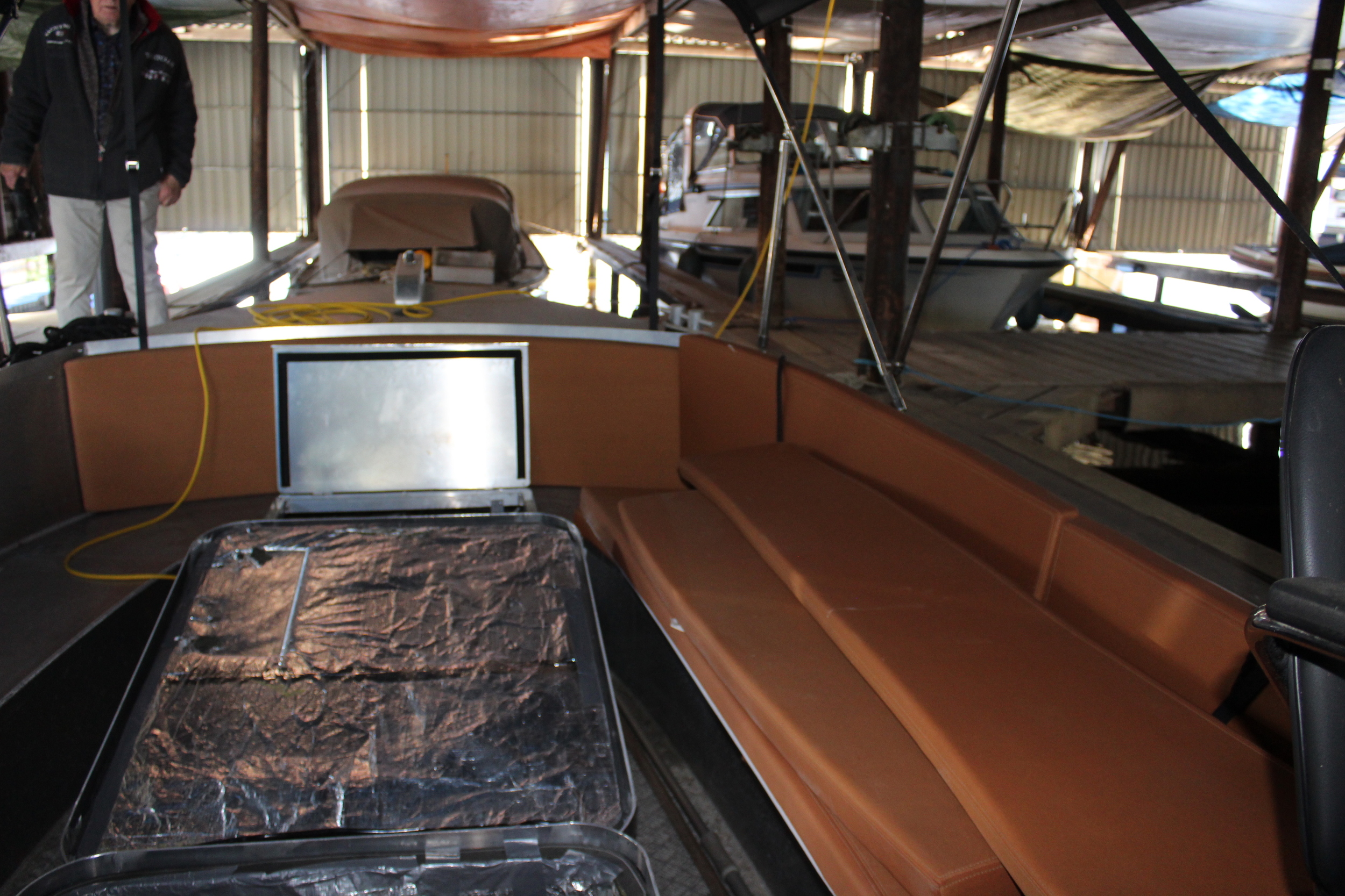 foto: 10 Black Fish Cabin 850 XL