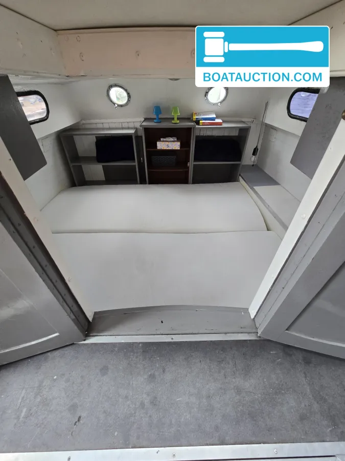 foto: 4 Motorboat 1100