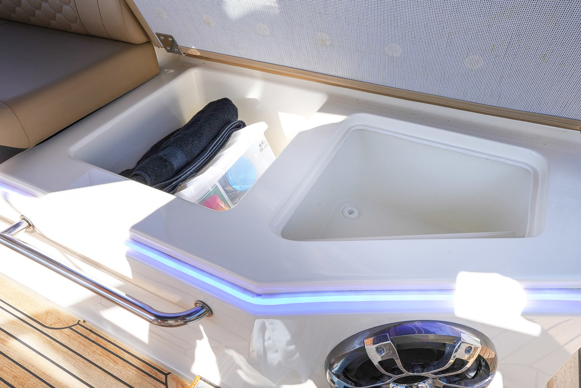 foto: 19 Sea Ray Sundancer 290