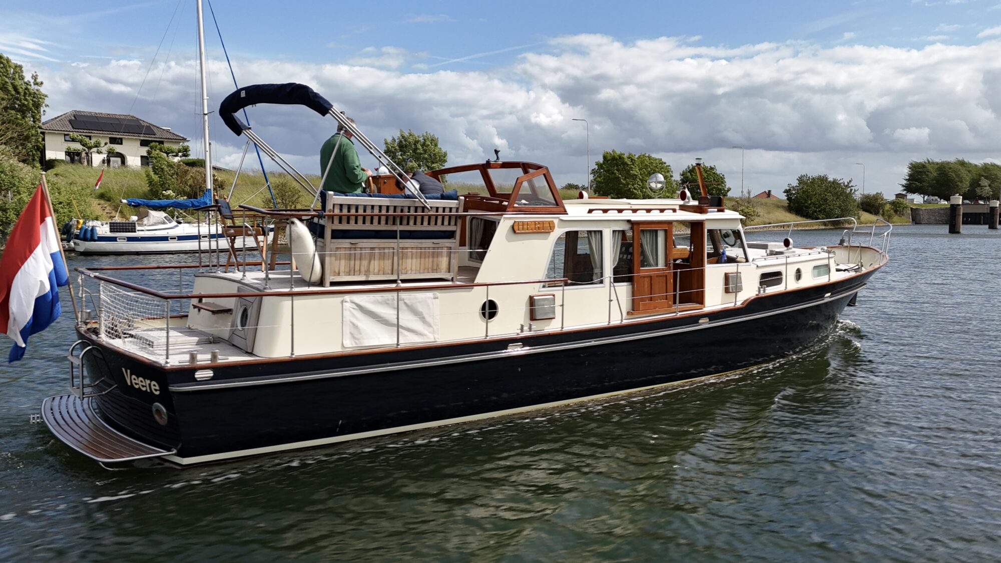 foto: 21 Gillissen Gillissen Rondspant Trawler 13.50 AK
