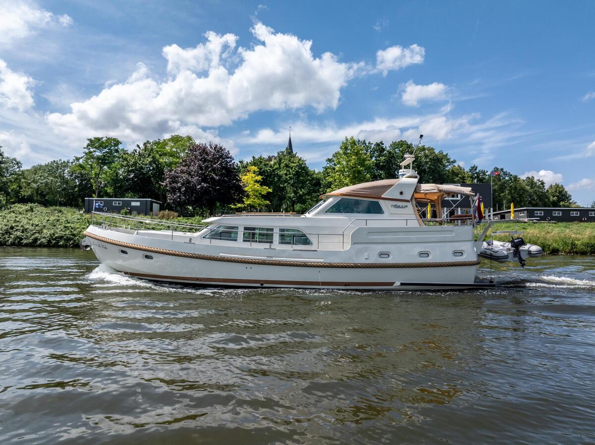 foto: 37 Linssen  Grand Sturdy 500 Variotop