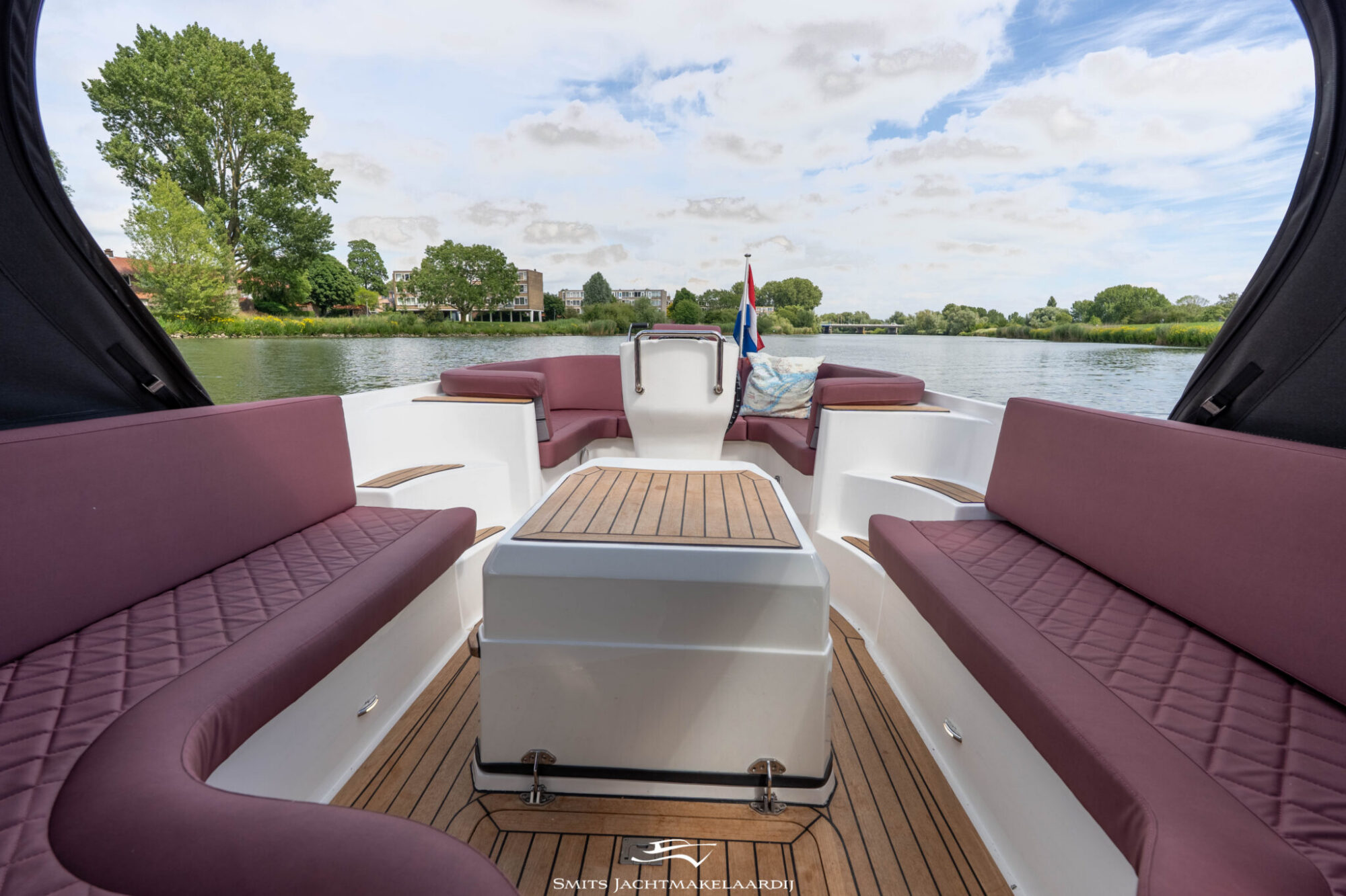 foto: 9 Bola Bola GS Tender 27 Semi Cabin