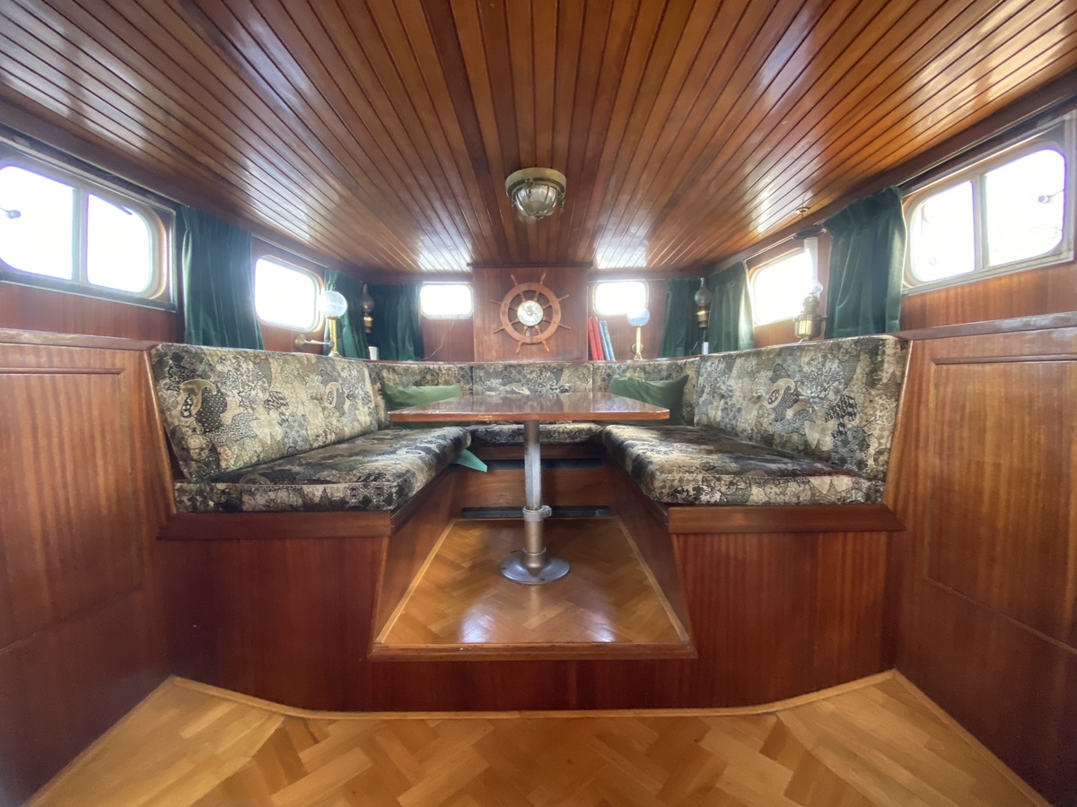 foto: 14 Gillissen  1130 AK Spiegelkotter