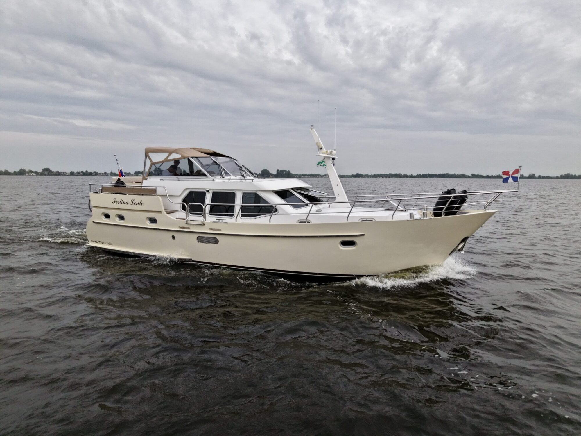 hoofdfoto: 1 Van Vossen Van Vossen Parade 12.70 AK Exclusive
