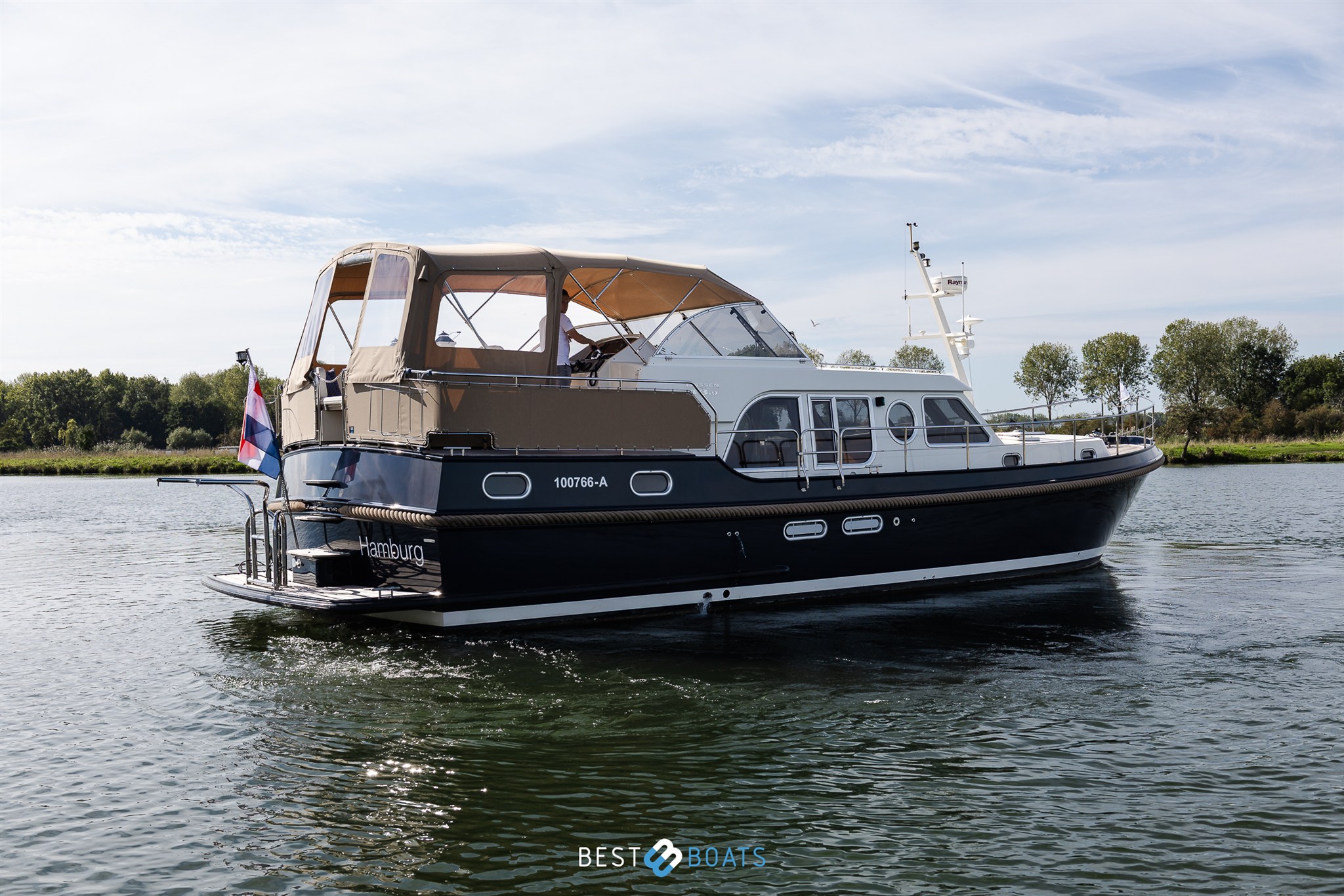 foto: 20 Linssen Grand Sturdy 43.9 AC