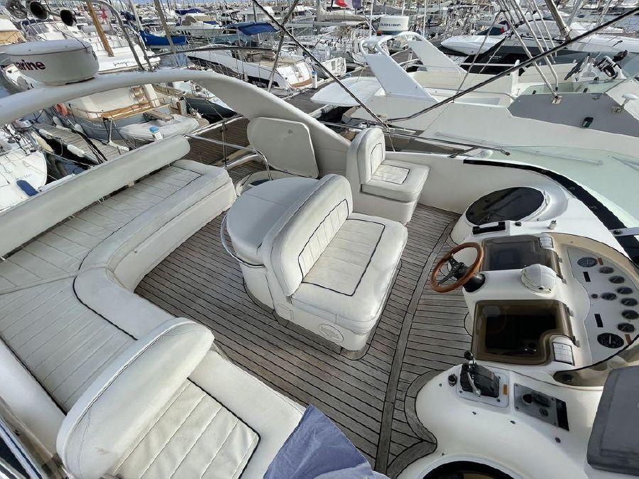 foto: 13 Fairline  Squadron 50