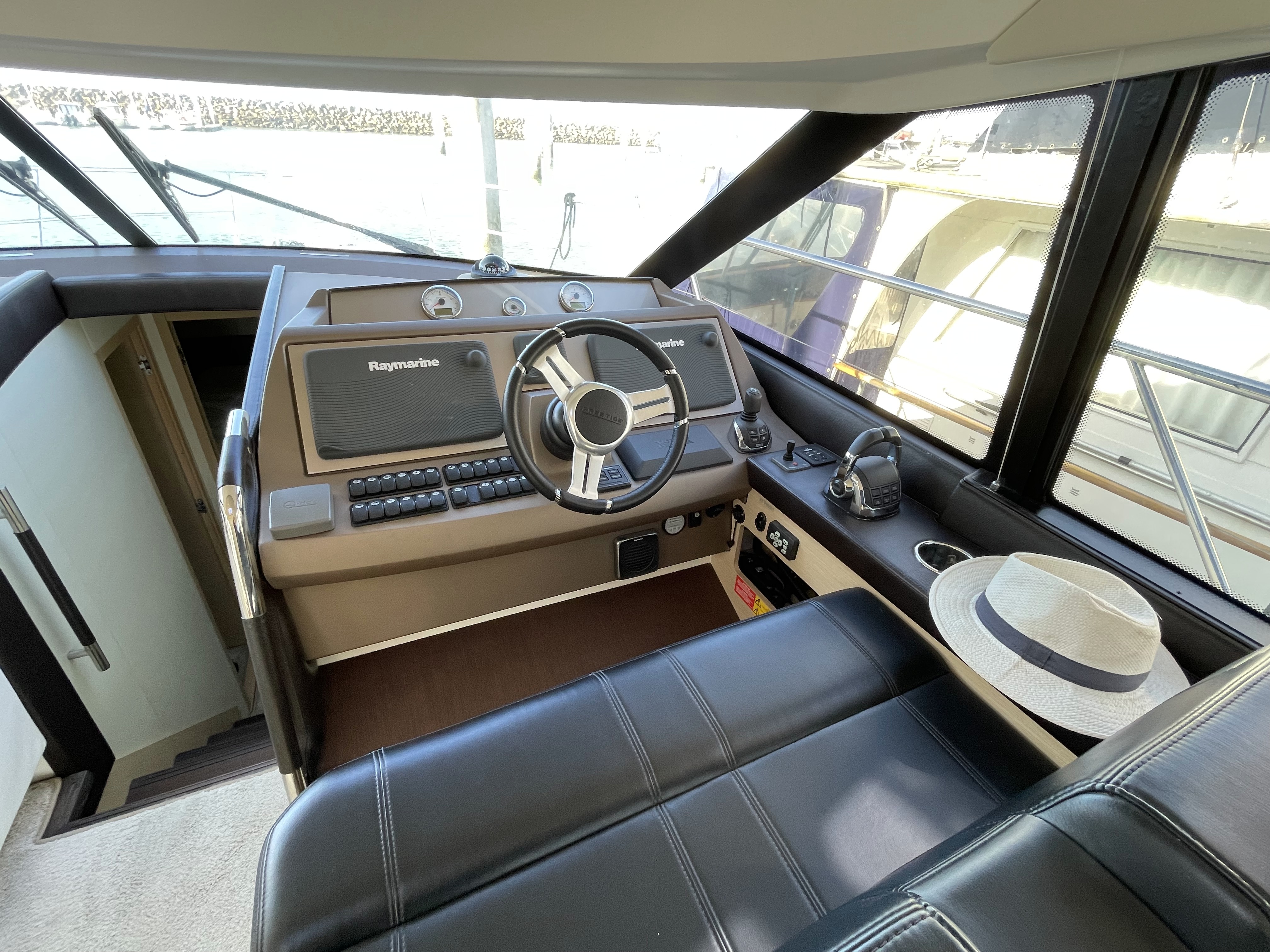 foto: 5 Prestige 500 Fly