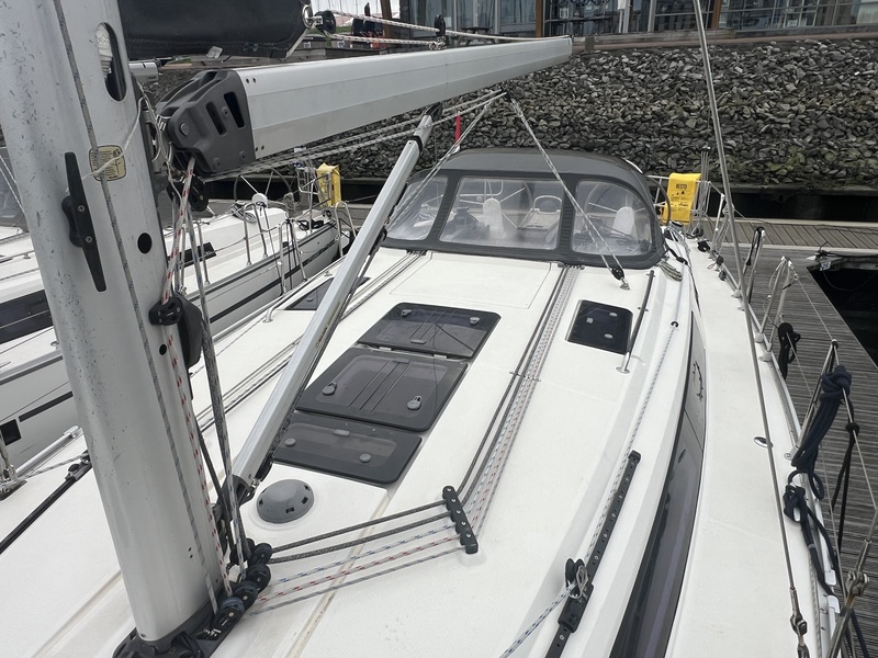 foto: 13 Bavaria Cruiser 37-3