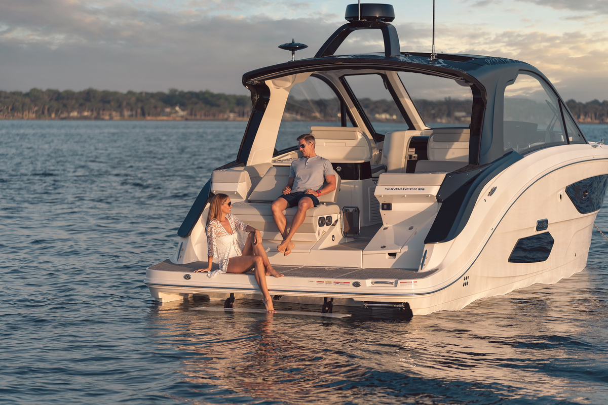 foto: 32 Sea Ray Sundancer 370