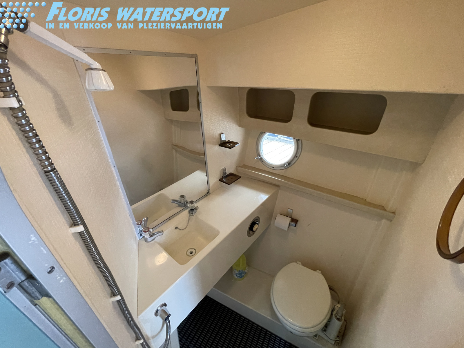 foto: 7 Fairline  40