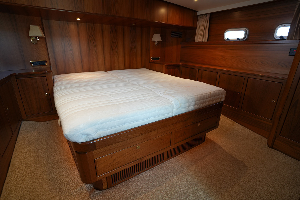 foto: 28 Super Van Craft 14.80 Cabrio