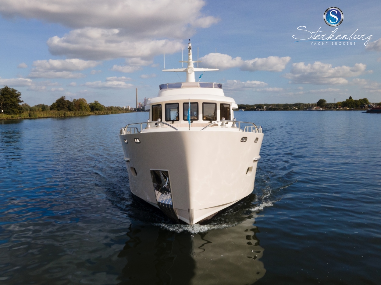 foto: 30 De Alm Grand Voyager 65