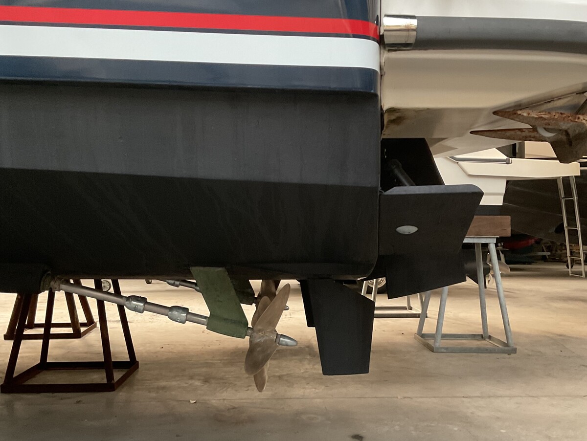 foto: 22 Nimbus 380 Commander