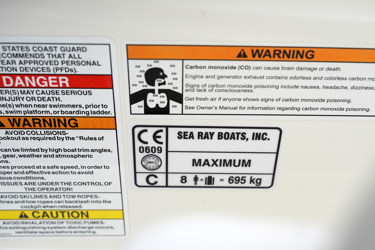 foto: 11 Sea Ray 19 SPX