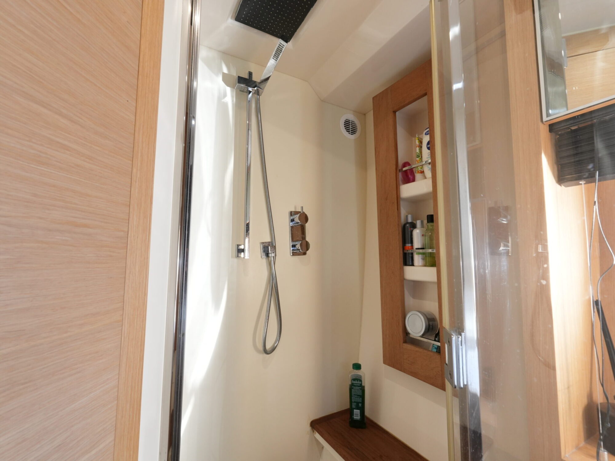 foto: 51 Sessa Sessa C46 HT IPS