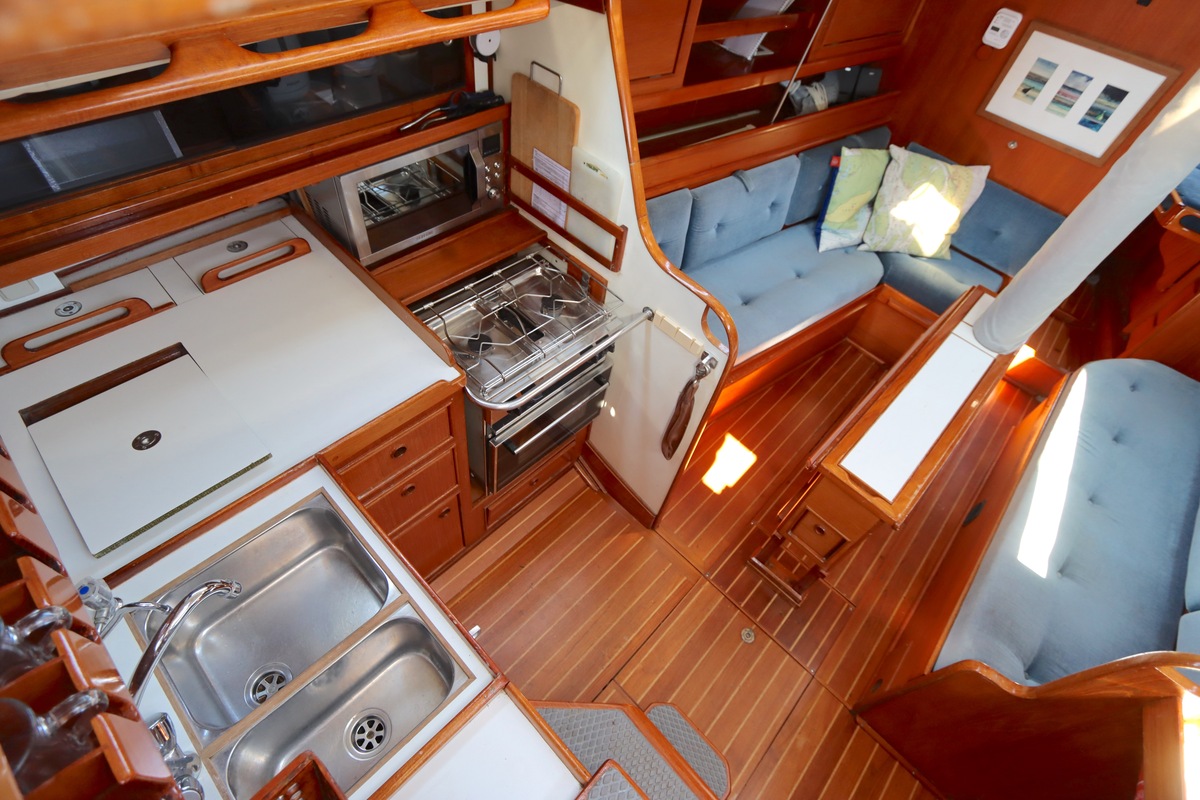 foto: 12 Holman & Pye Red Admiral 36