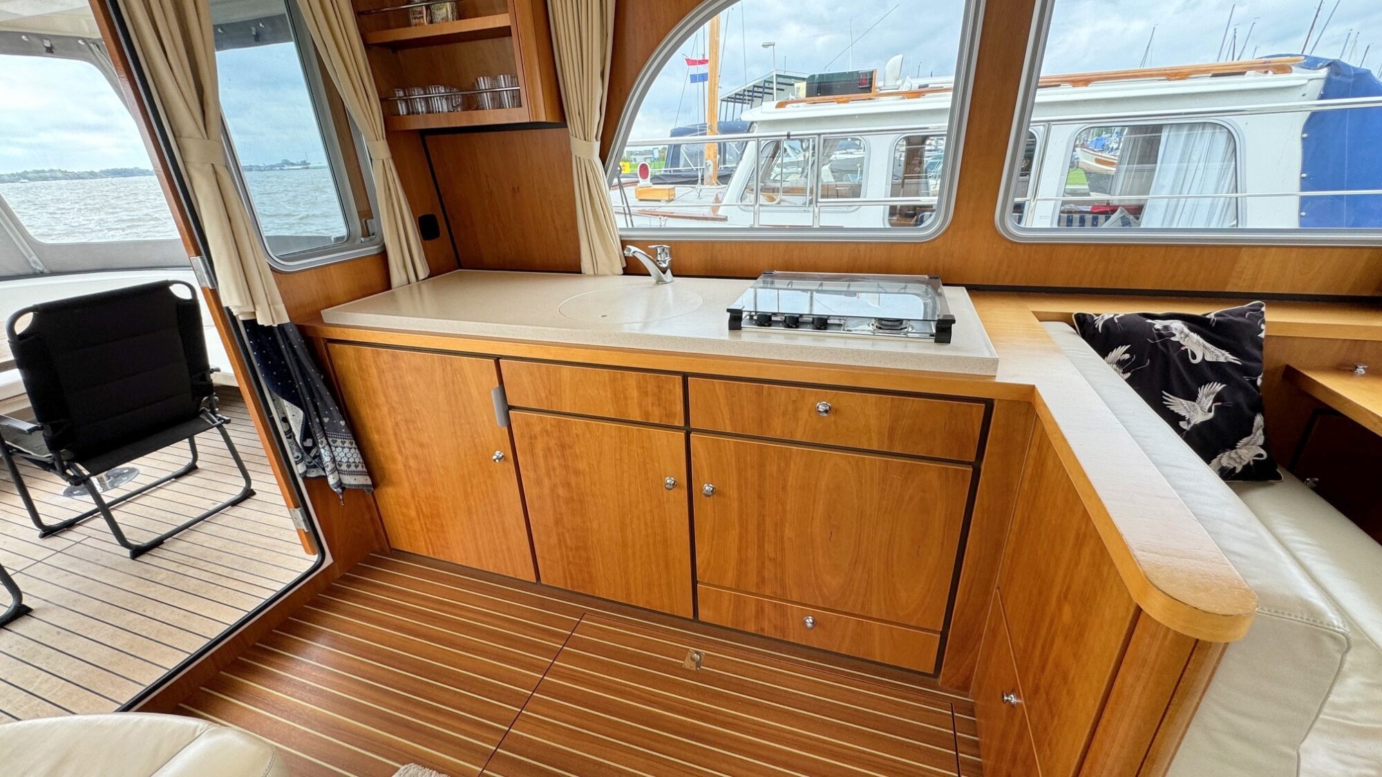 foto: 9 Linssen Linssen 40.9 Sedan Variodeck