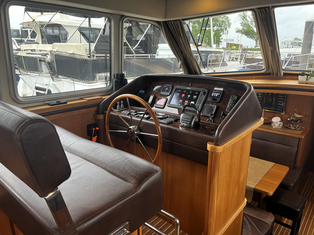 foto: 26 Linssen Grand Sturdy 470 Sedan Wheelhouse