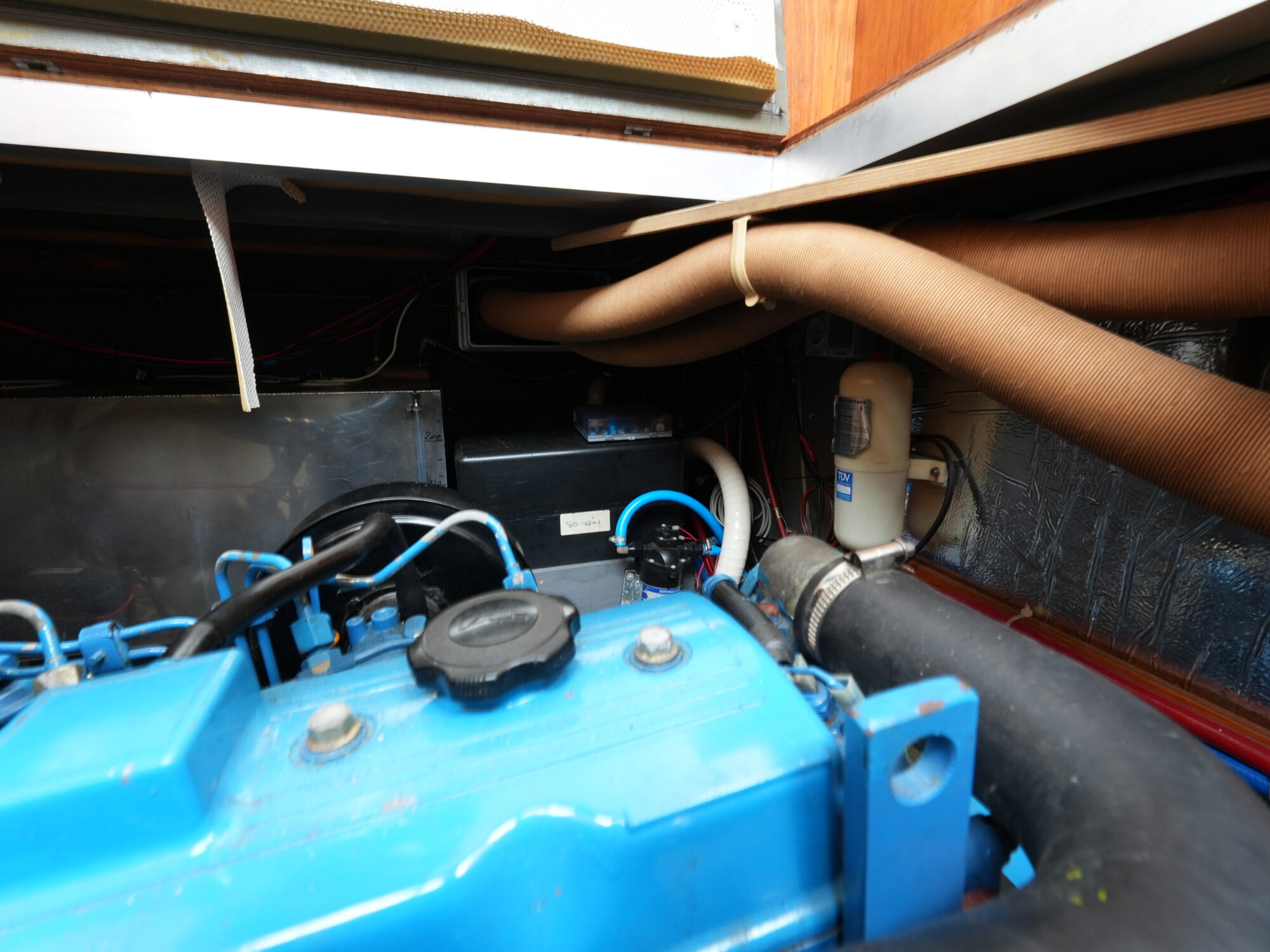 foto: 13 Crestar Crestar 1000 OK/AK