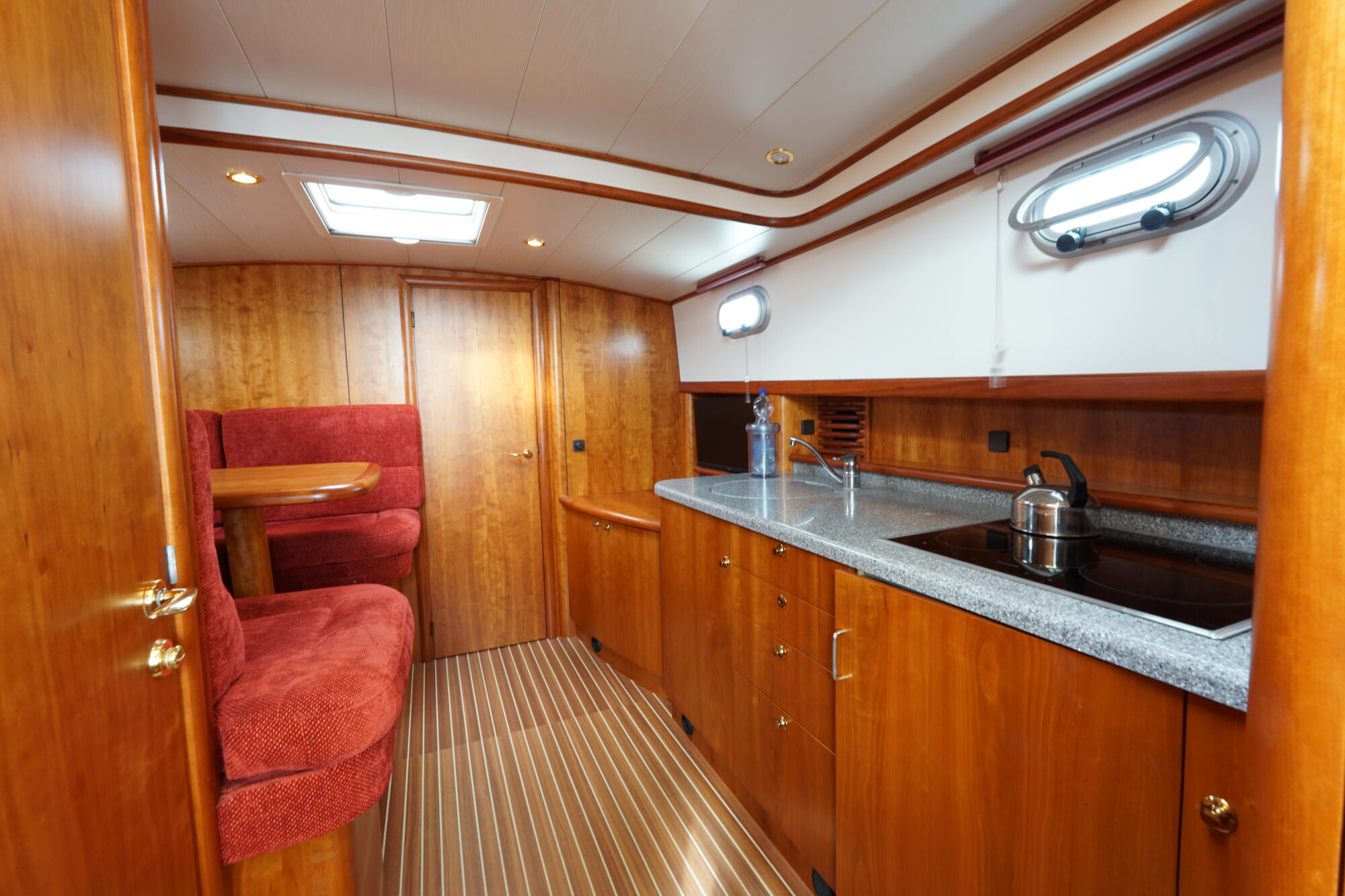 foto: 13 Tryvia Tryvia 1100 OK Cabrio Spiegeldeur