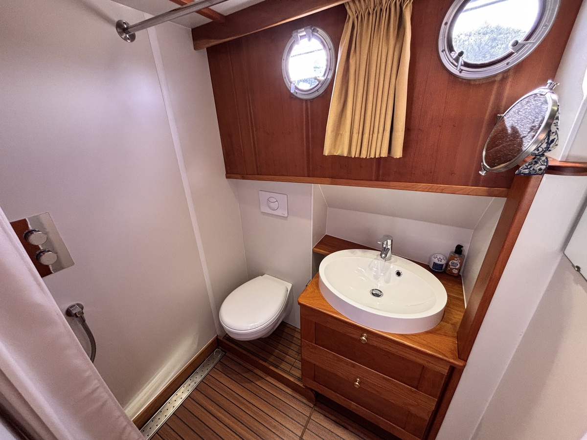 foto: 9 Sleepboot 13.50