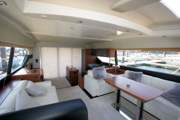 foto: 6 Prestige 590