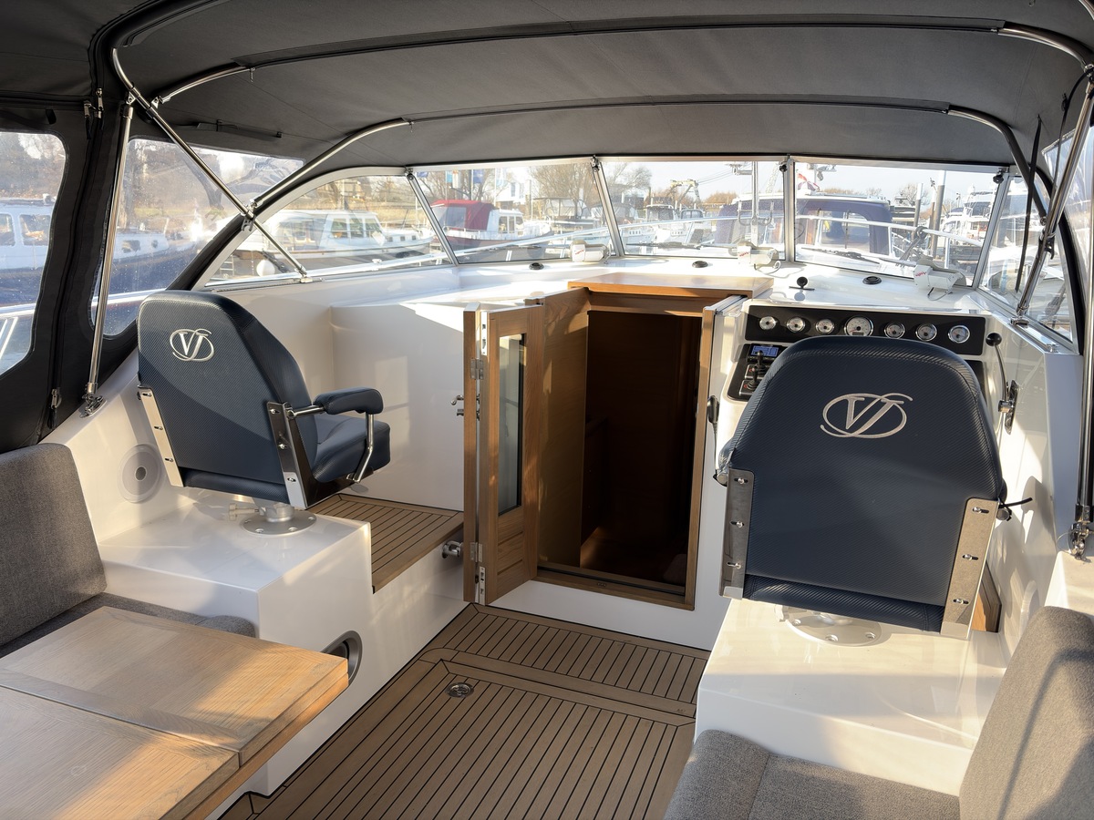foto: 12 Vedette 37 cabin comfort line