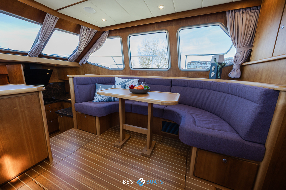 foto: 13 Van Vossen Parade 12.75 AK 