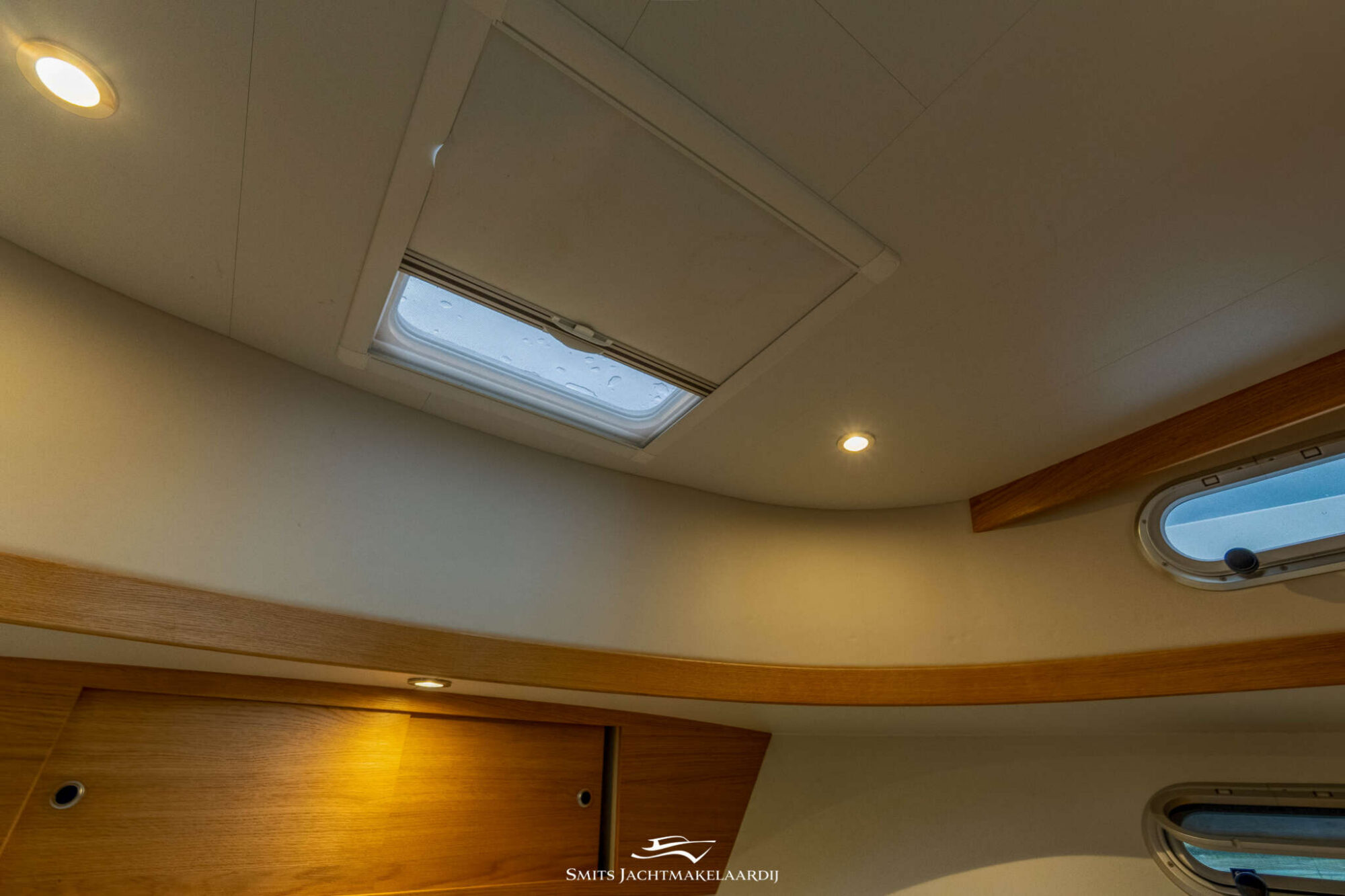 foto: 12 Vedette Vedette 33 Salon Comfort Line