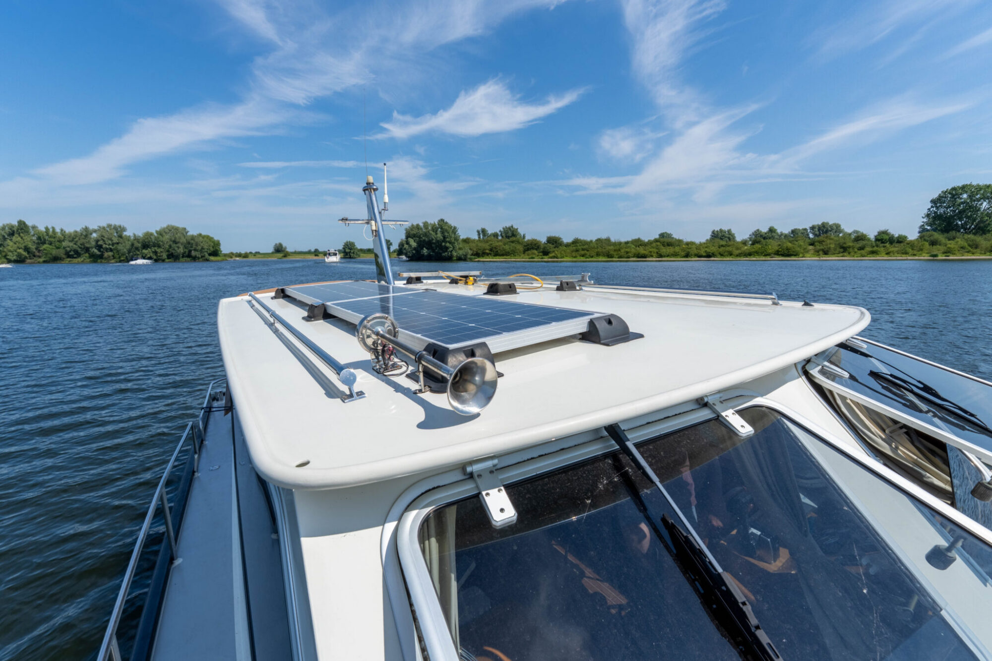 foto: 16 Bege Bege 1000 OK Spiegeldeur