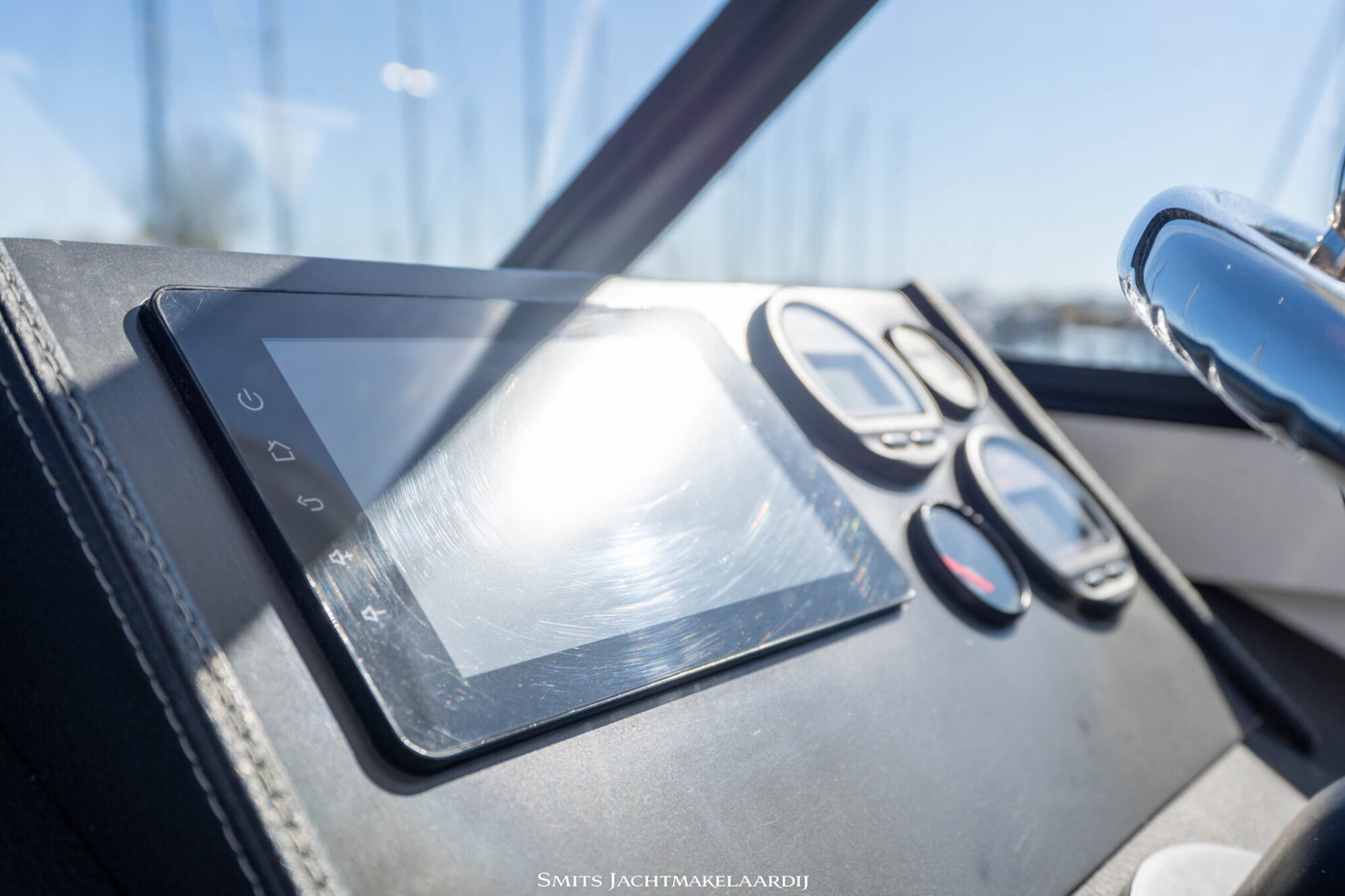 foto: 16 Bertram Bertram 25