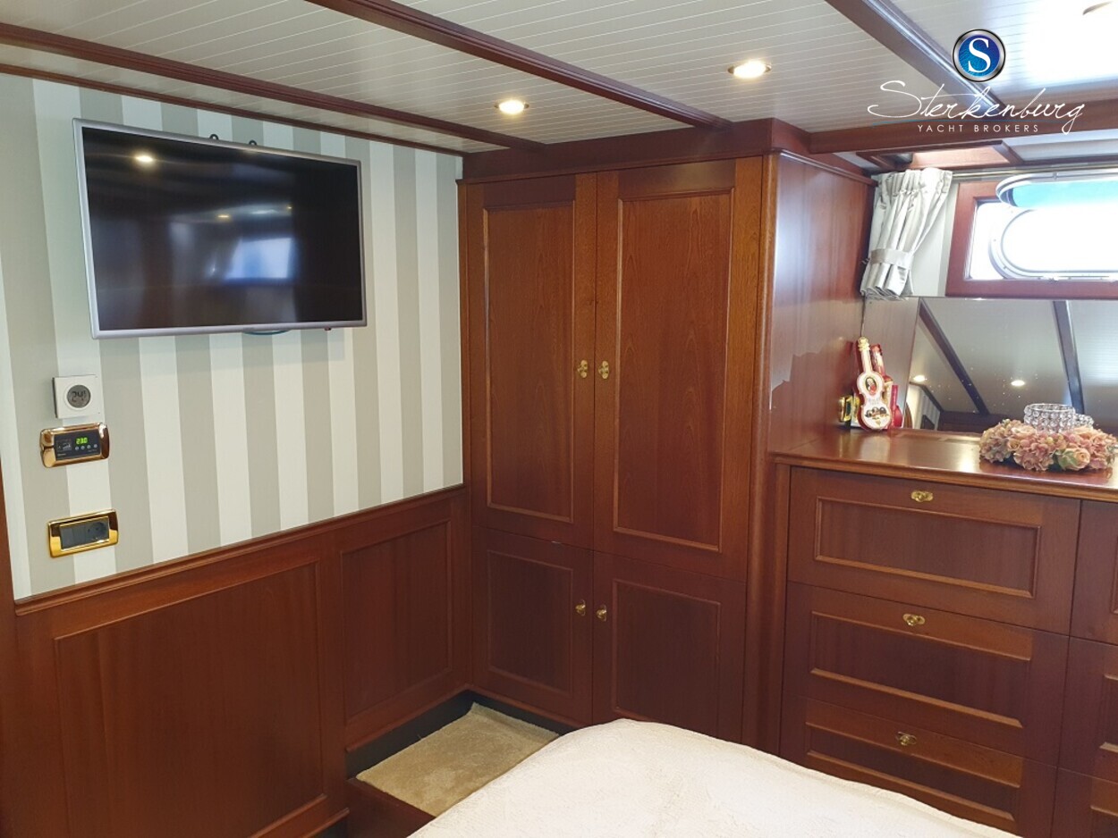 foto: 34 Alm Delfino 60