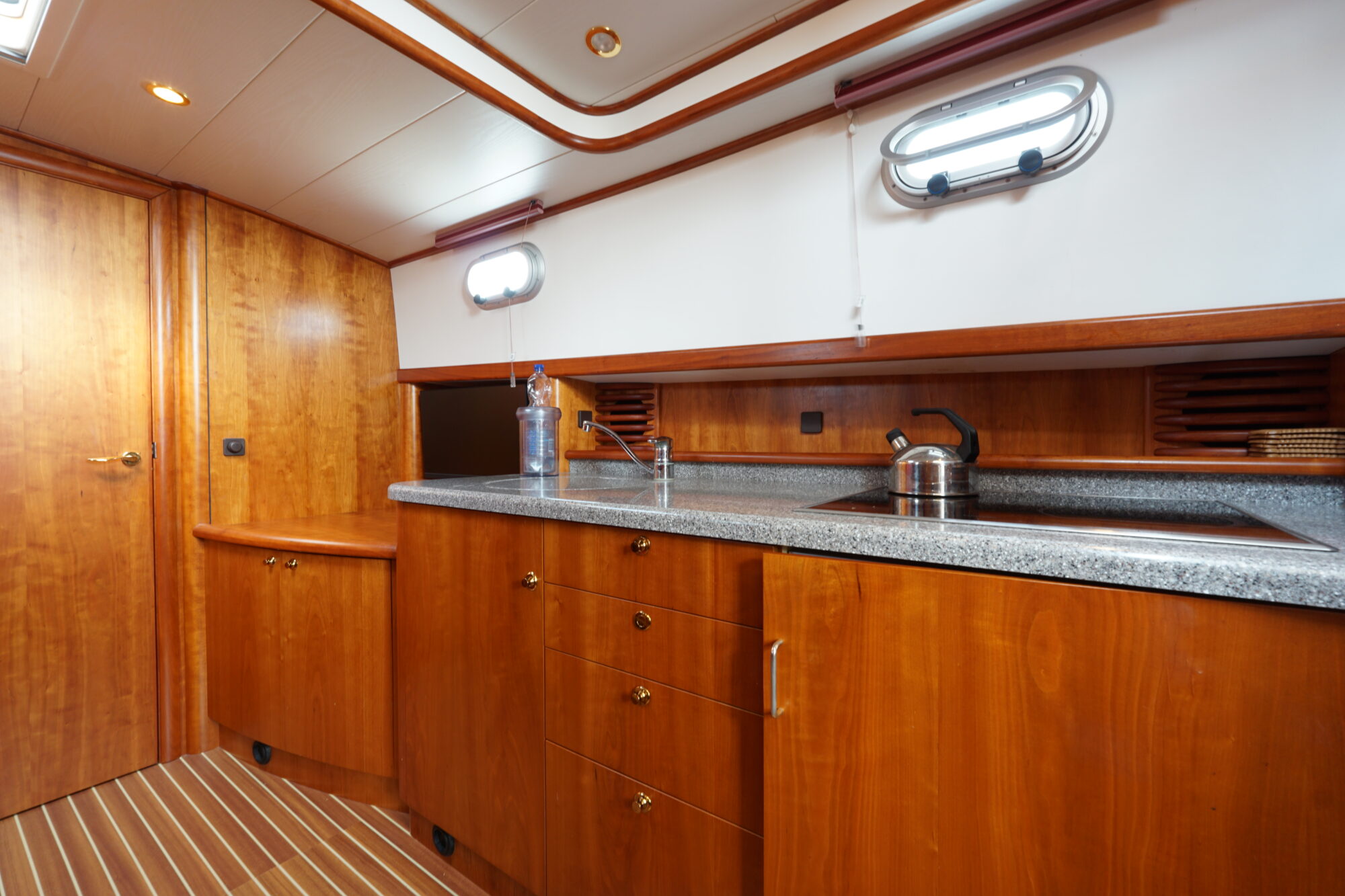 foto: 14 Tryvia Tryvia 1100 OK Cabrio Spiegeldeur