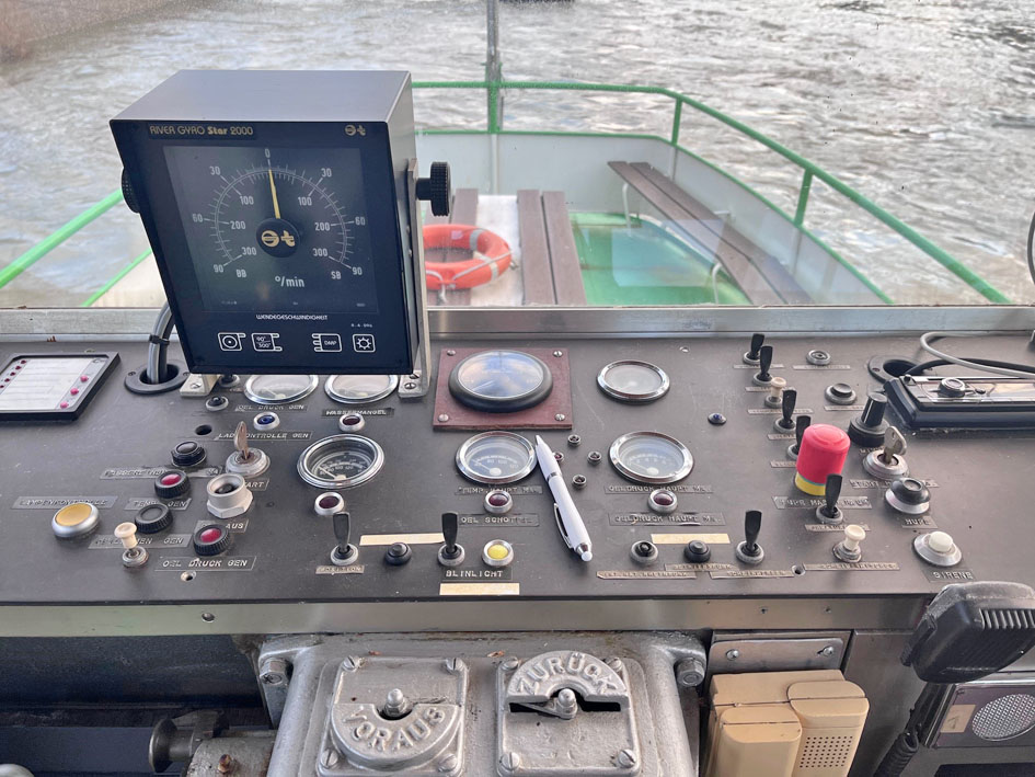 foto: 12 Dagpassagiersschip 50 pers met UBC