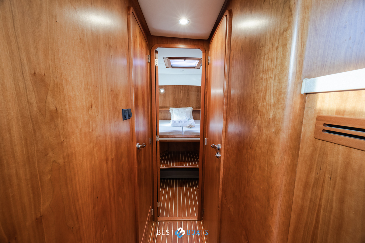 foto: 12 Linssen Grand Sturdy 500 Variotop MKII