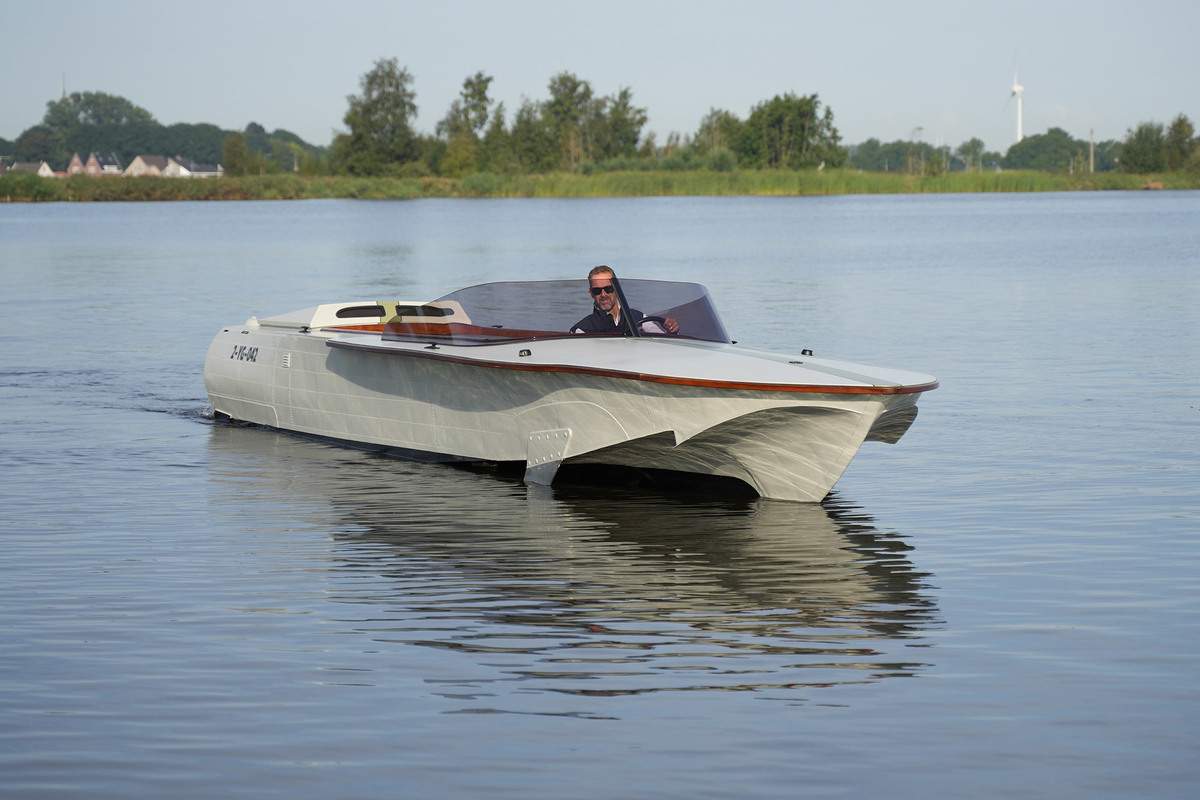 foto: 40 Volga Draagvleugelboot