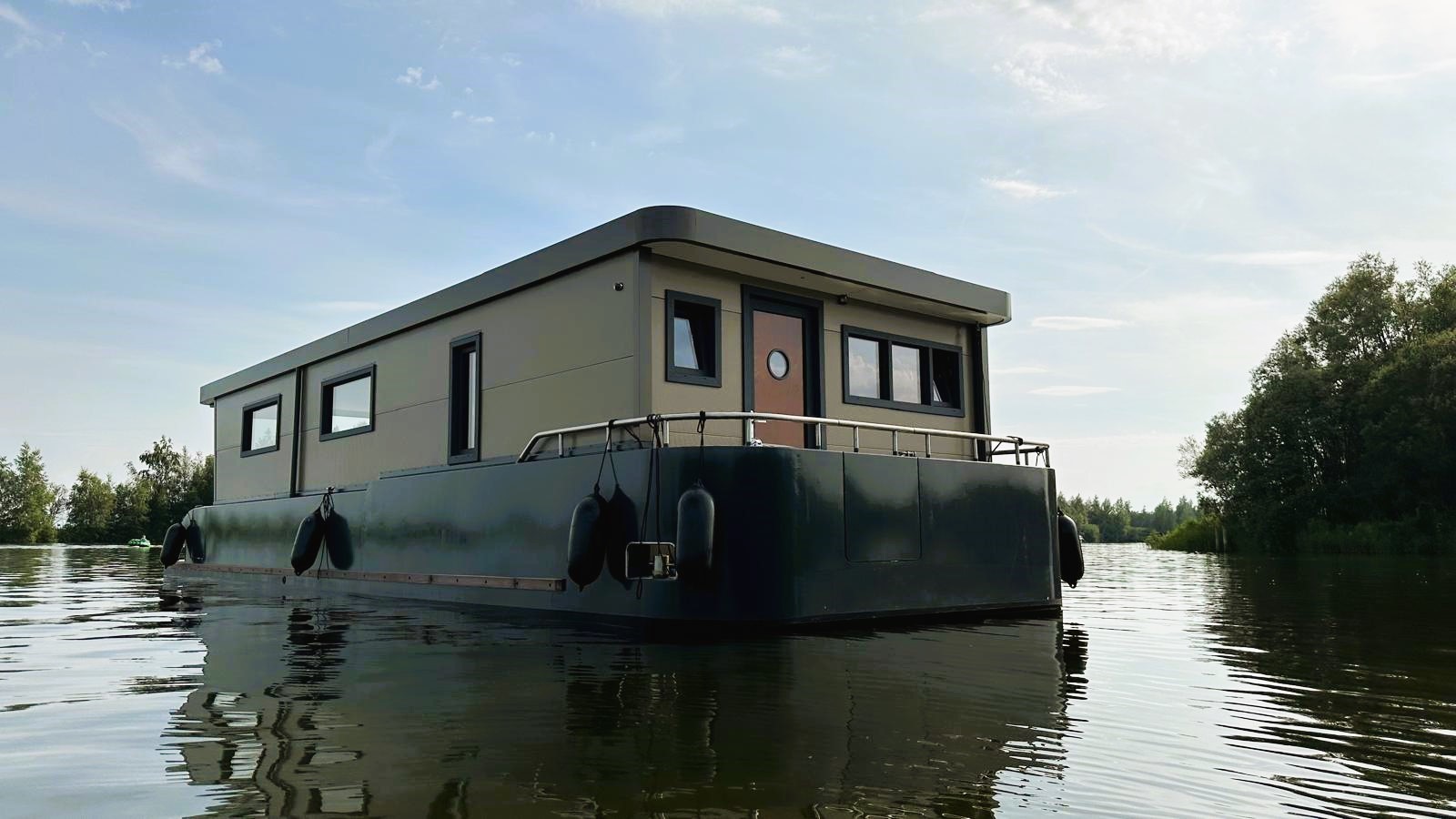 foto: 11 Senso 45 Maritieme Houseboat