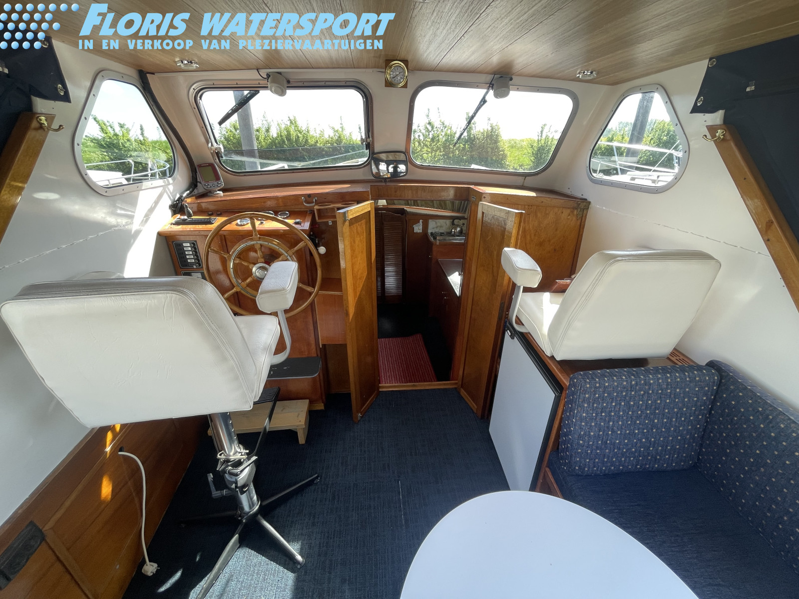 foto: 7 Vechtkruiser 850 Open Cabin