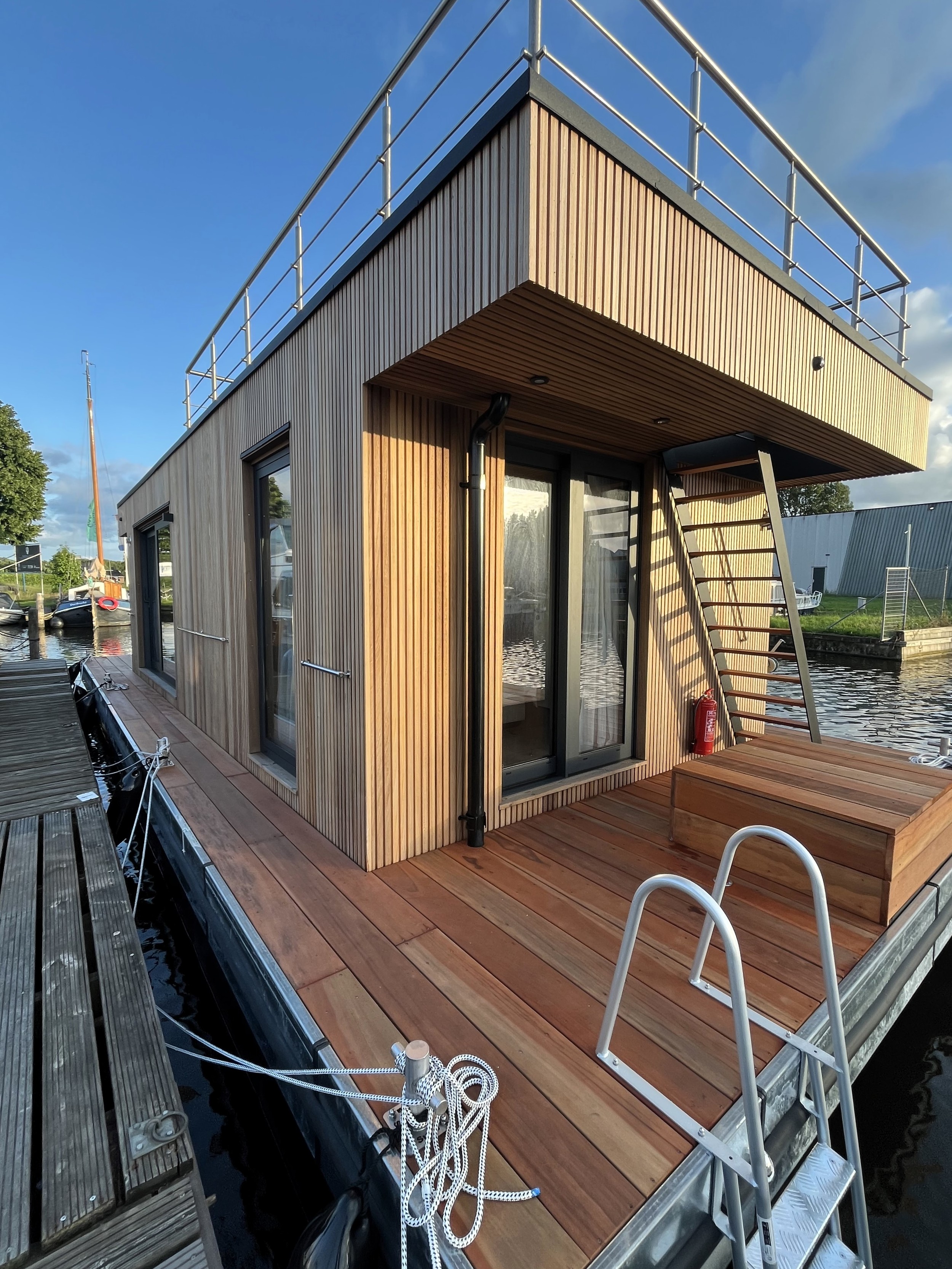 foto: 14 Surla 12 Houseboat Met (koop)ligplaats