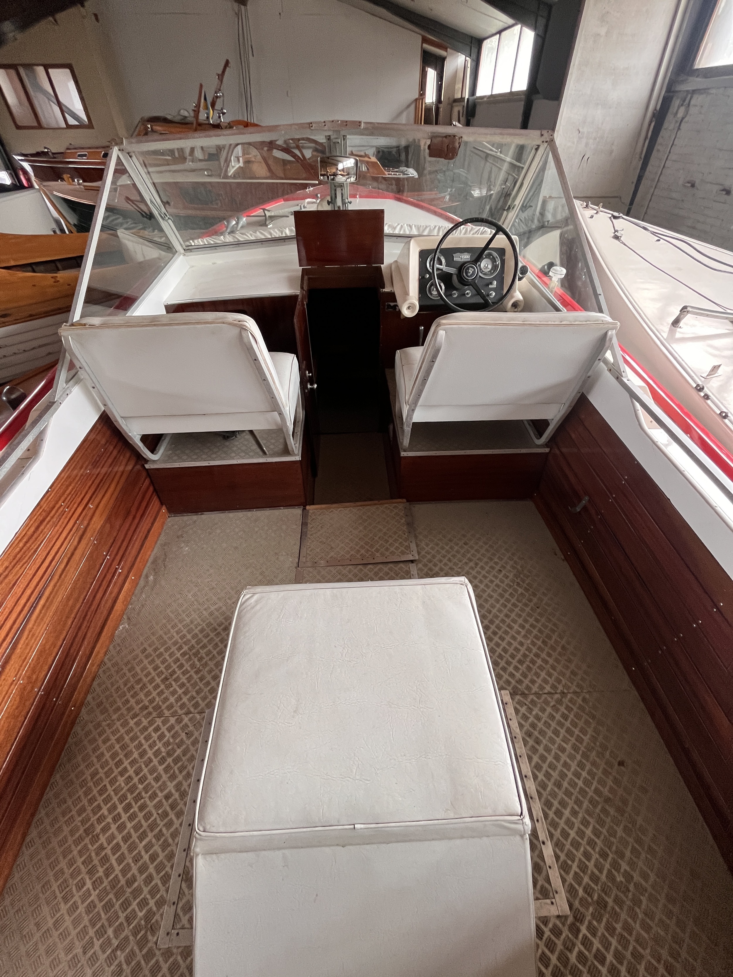 foto: 6 Chris Craft Sea Skiff 23