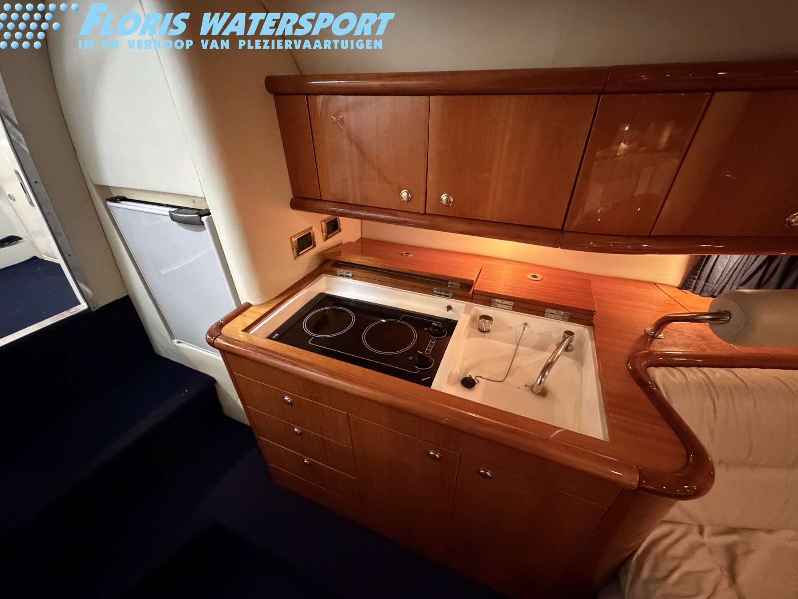 foto: 5 Sunseeker  Superhawk 48 