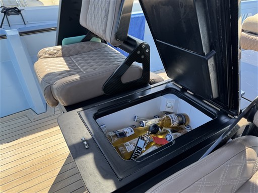 foto: 9 Wally Tender 45