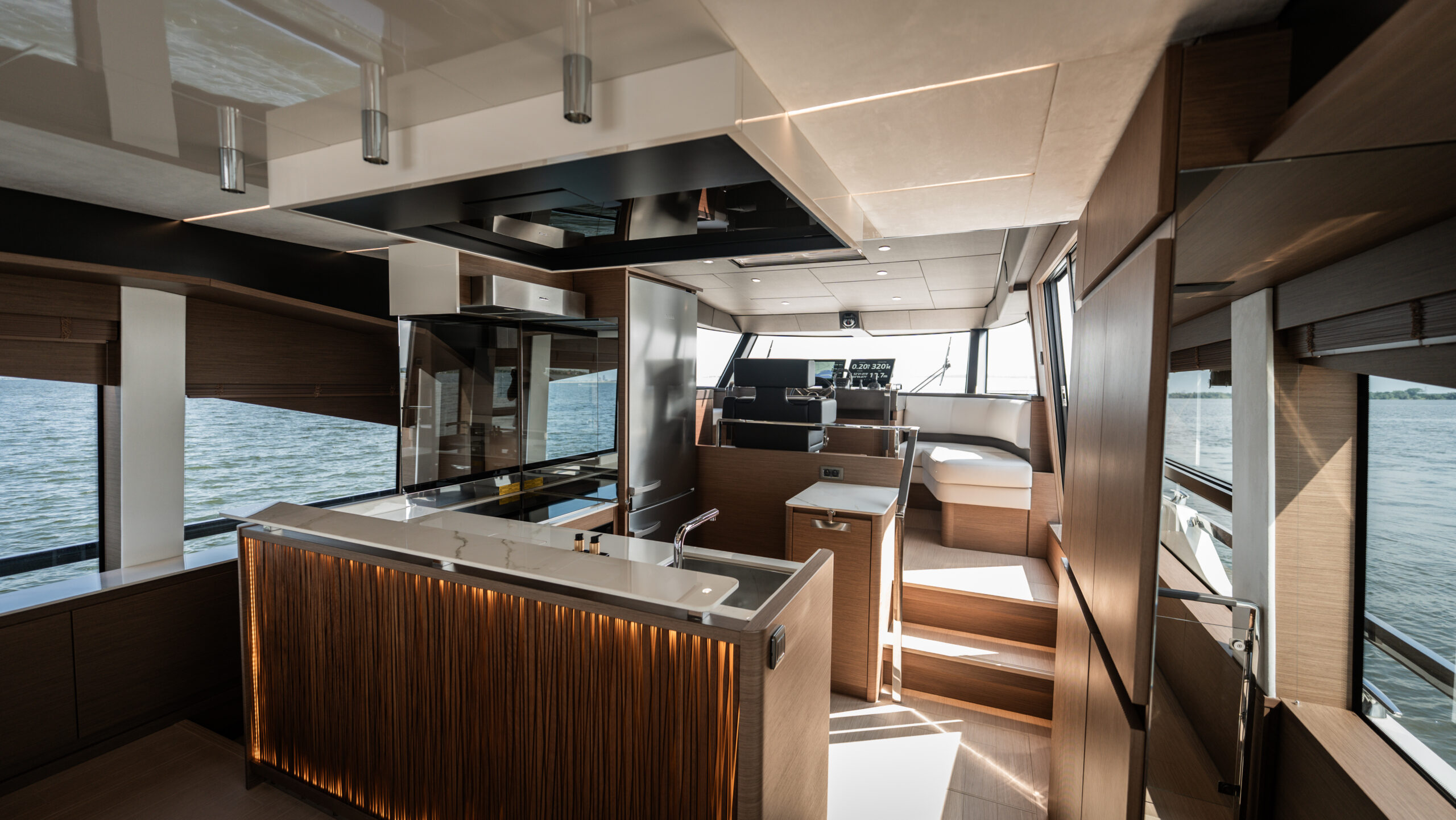 foto: 74 Prestige X70
