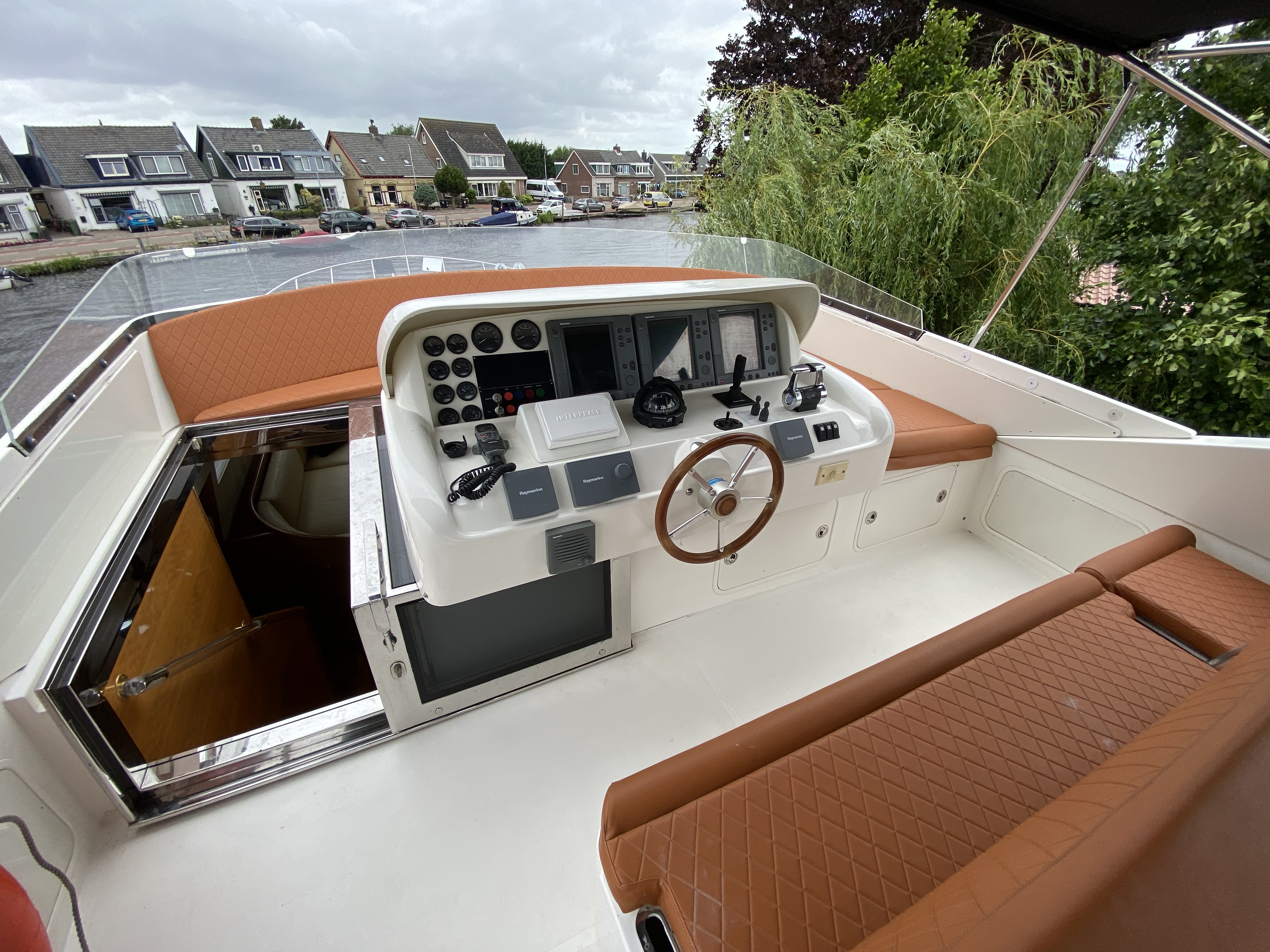 foto: 10 Guy Couach 2200