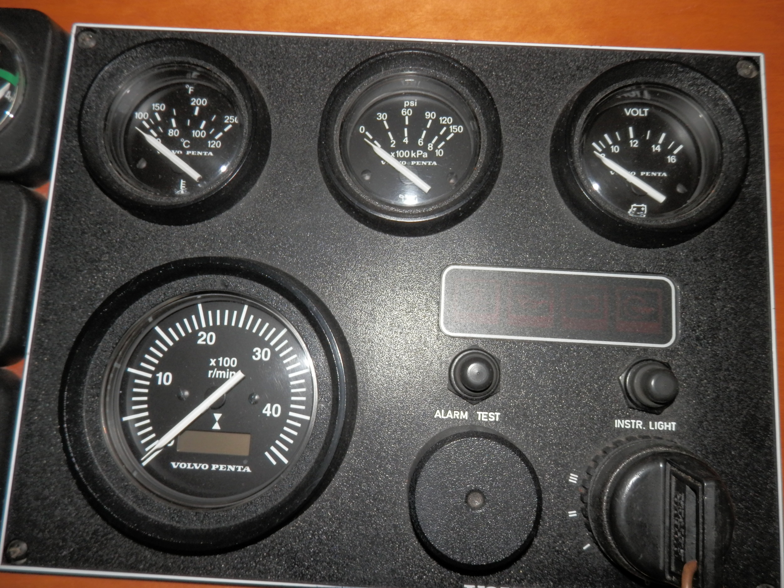 foto: 16 Linssen 380 Dutch Sturdy AC Twin