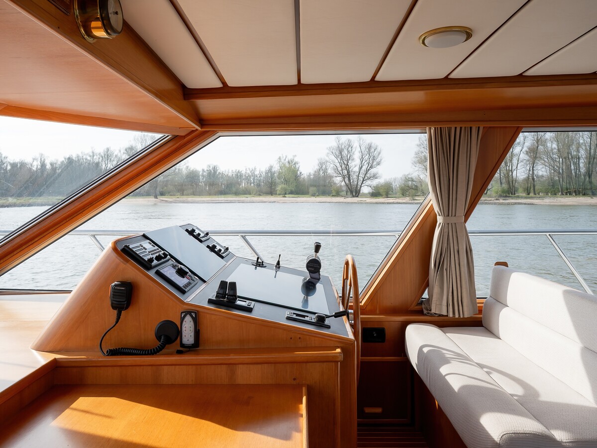 foto: 15 Laancruiser 2100