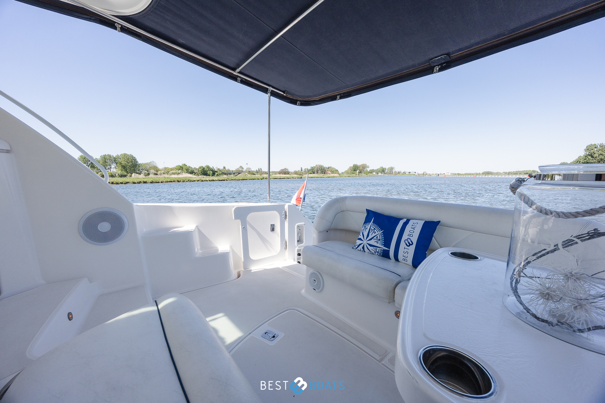 foto: 14 Tiara 4300 Sovran
