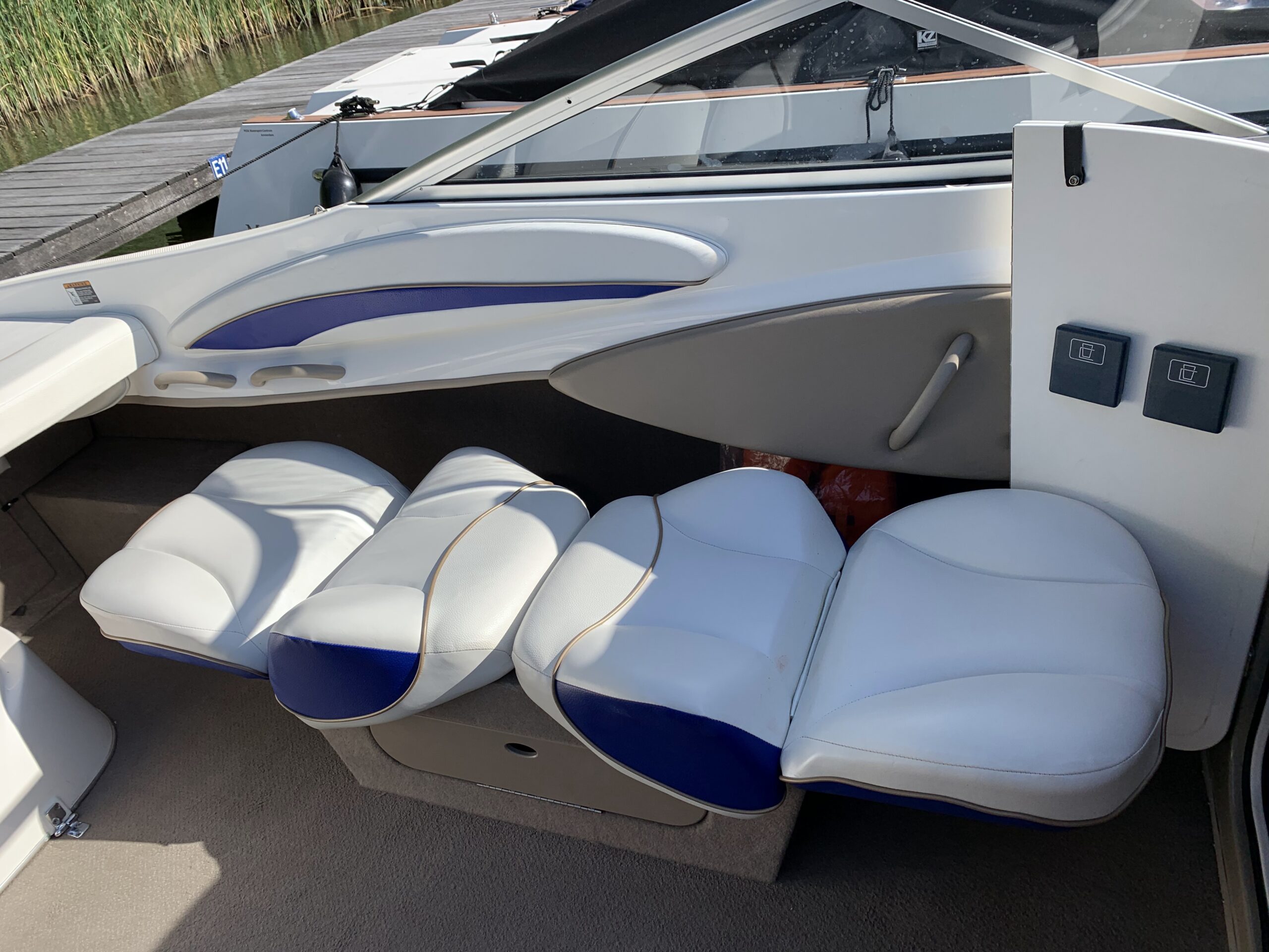 foto: 12 Bayliner 212 Cuddy