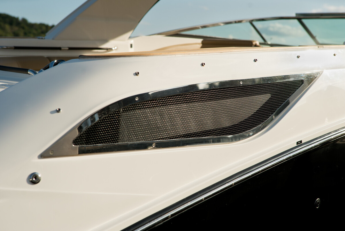 foto: 8 Sea Ray SLX 350 Outboard